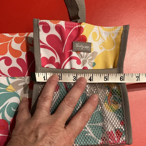 Thirty one multiple compartment bag. - Picture 7 of 7